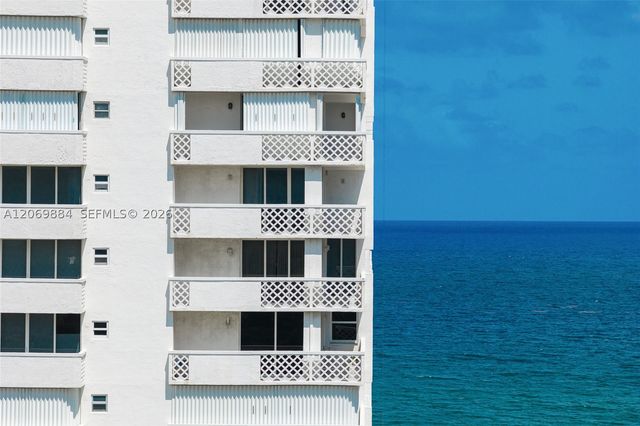1200 S Ocean Blvd 11H, Boca Raton, FL 33432