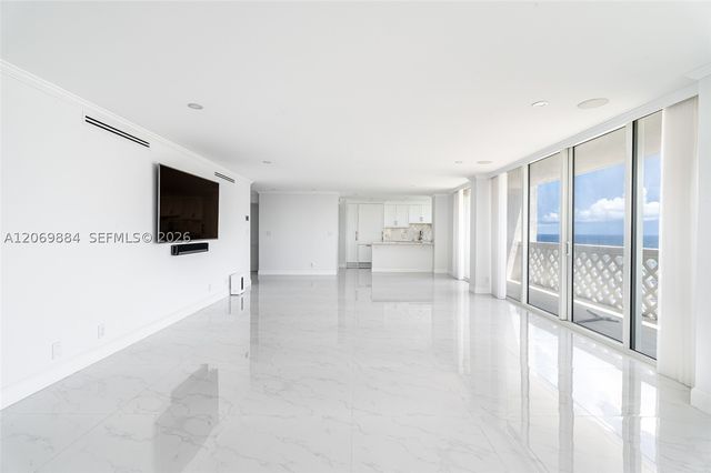 1200 S Ocean Blvd 11H, Boca Raton, FL 33432