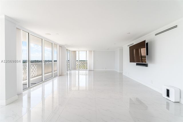 1200 S Ocean Blvd 11H, Boca Raton, FL 33432