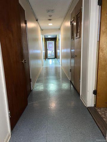 22300 W WARREN Avenue, Detroit, MI 48239