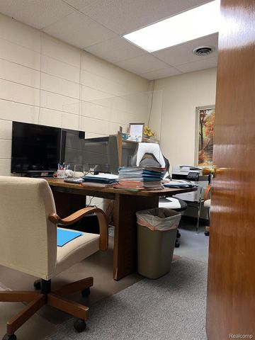 22300 W WARREN Avenue, Detroit, MI 48239