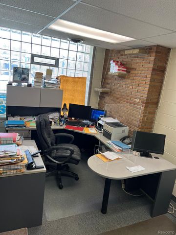 22300 W WARREN Avenue, Detroit, MI 48239