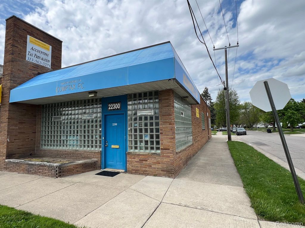 22300 W WARREN Avenue, Detroit, MI 48239