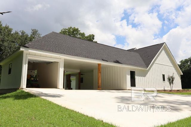 19159 Section Street, Fairhope, AL 36532