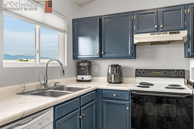 4512 Bramble Lane, Colorado Springs, CO 80925