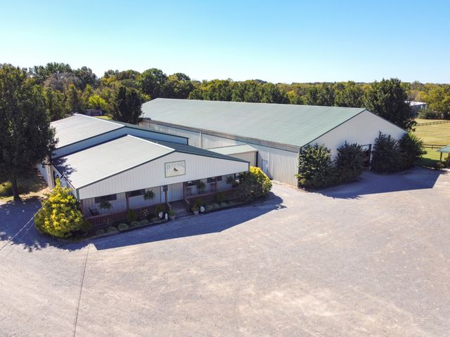 2028 Highway 64, W, Shelbyville, TN 37160