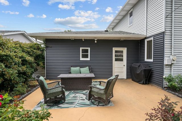3610 37th Street, Moline, IL 61265
