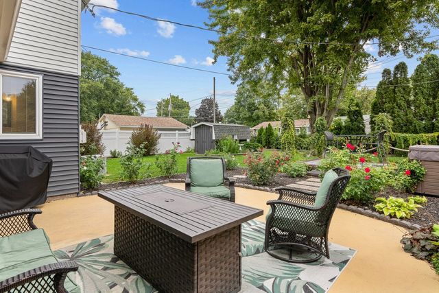 3610 37th Street, Moline, IL 61265
