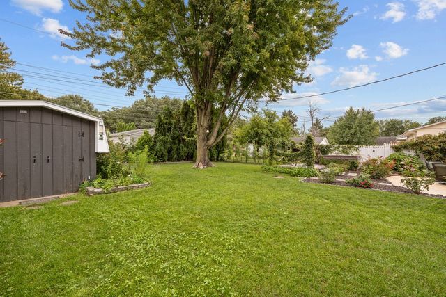 3610 37th Street, Moline, IL 61265