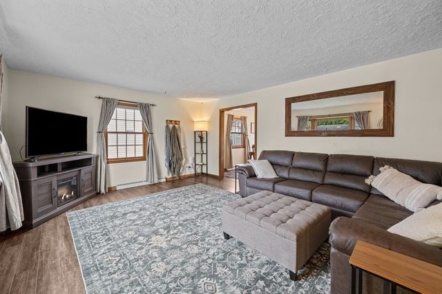 3610 37th Street, Moline, IL 61265