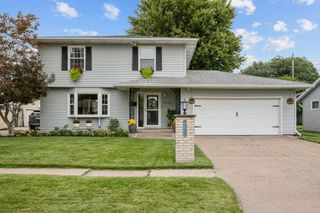 3610 37th Street, Moline, IL 61265