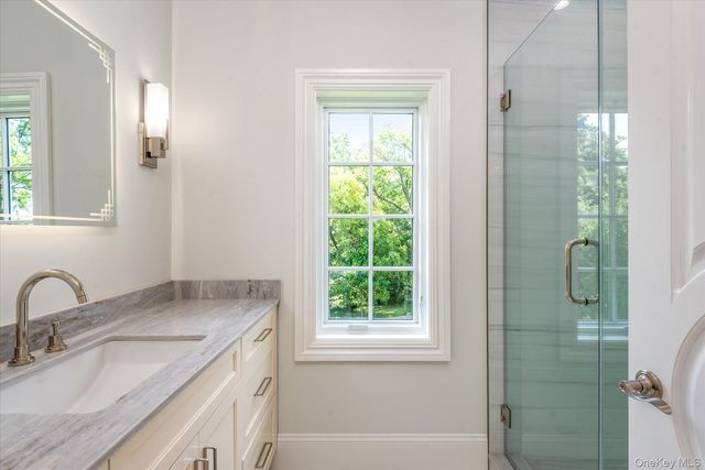 566 E Shore Road, Great Neck, NY 11024