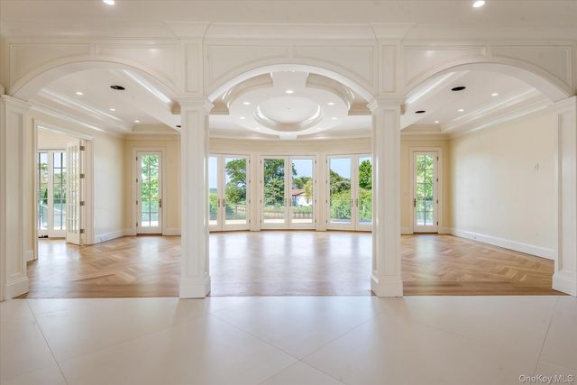 566 E Shore Road, Great Neck, NY 11024