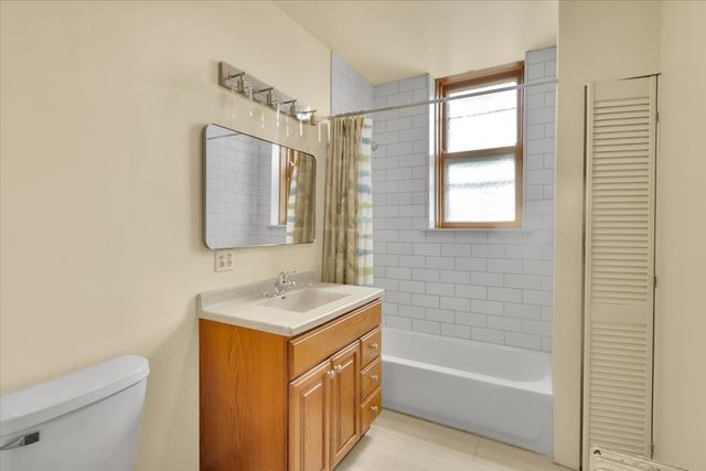 1847 S 57th Avenue, Cicero, IL 60804