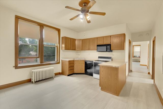 1847 S 57th Avenue, Cicero, IL 60804