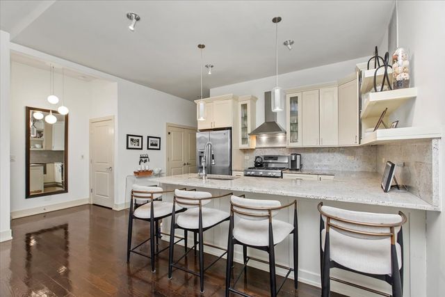 4234 S Ellis Avenue 4B, Chicago, IL 60653