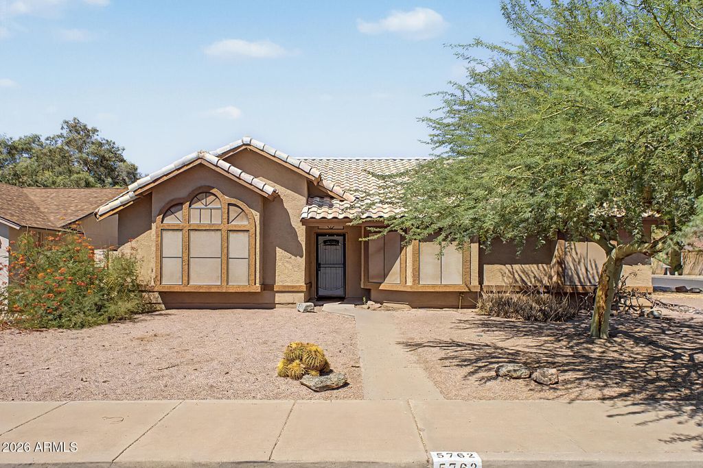 5762 E ELLIS Street, Mesa, AZ 85205 — exterior