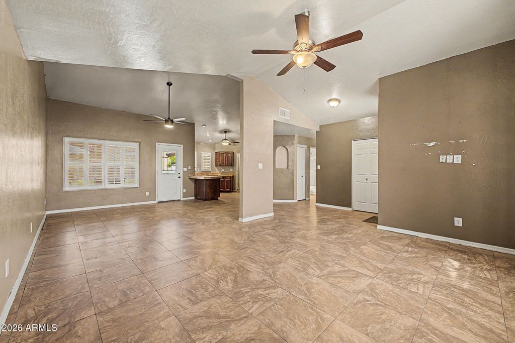5762 E ELLIS Street, Mesa, AZ 85205 — photo 2