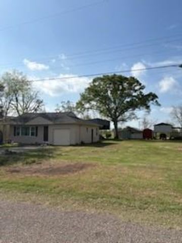 1214 Woodward Street, Damon, TX 77430
