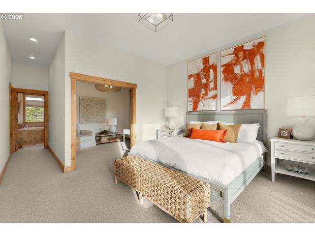 89945 OCEAN Dr, Warrenton, OR 97146