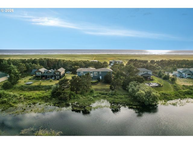 89945 OCEAN Dr, Warrenton, OR 97146