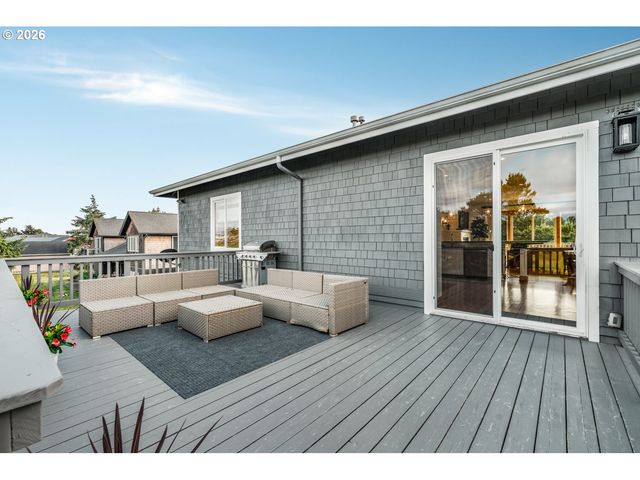 89945 OCEAN Dr, Warrenton, OR 97146