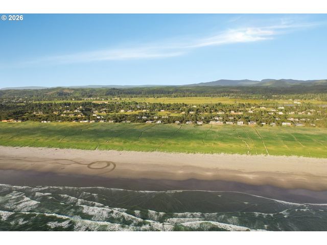 89945 OCEAN Dr, Warrenton, OR 97146