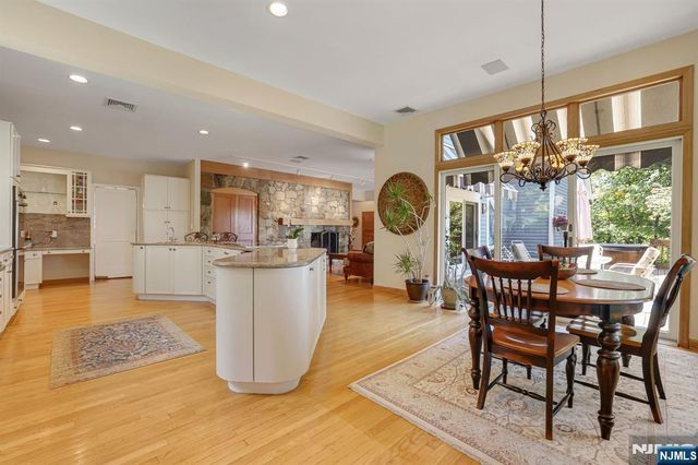 738 Ridge Road, Kinnelon Borough, NJ 07405