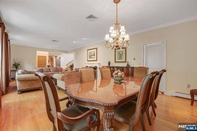 738 Ridge Road, Kinnelon Borough, NJ 07405
