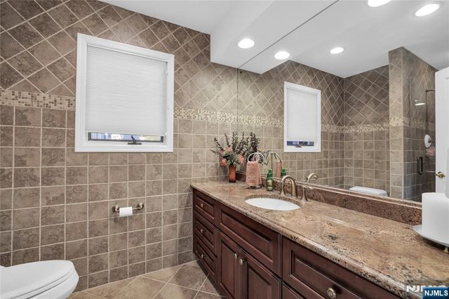 738 Ridge Road, Kinnelon Borough, NJ 07405