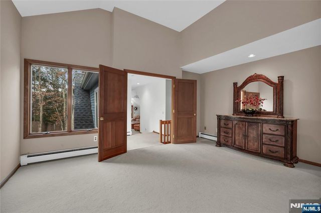 738 Ridge Road, Kinnelon Borough, NJ 07405