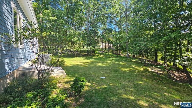 738 Ridge Road, Kinnelon Borough, NJ 07405