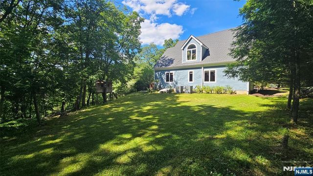 738 Ridge Road, Kinnelon Borough, NJ 07405