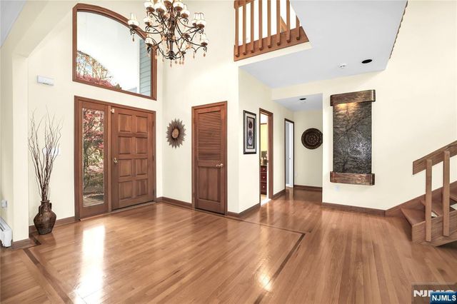 738 Ridge Road, Kinnelon Borough, NJ 07405