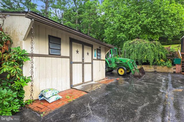 324 KREUTZ CREEK RD, York, PA 17406