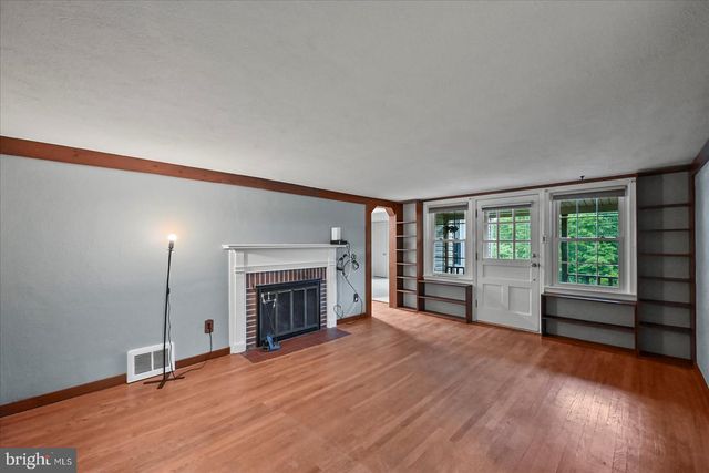 324 KREUTZ CREEK RD, York, PA 17406