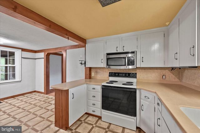 324 KREUTZ CREEK RD, York, PA 17406