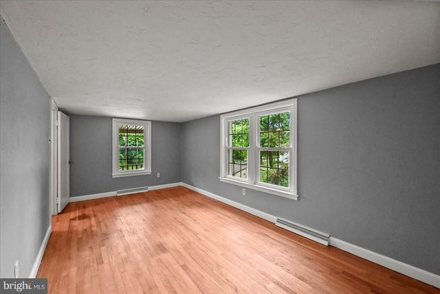 324 KREUTZ CREEK RD, York, PA 17406