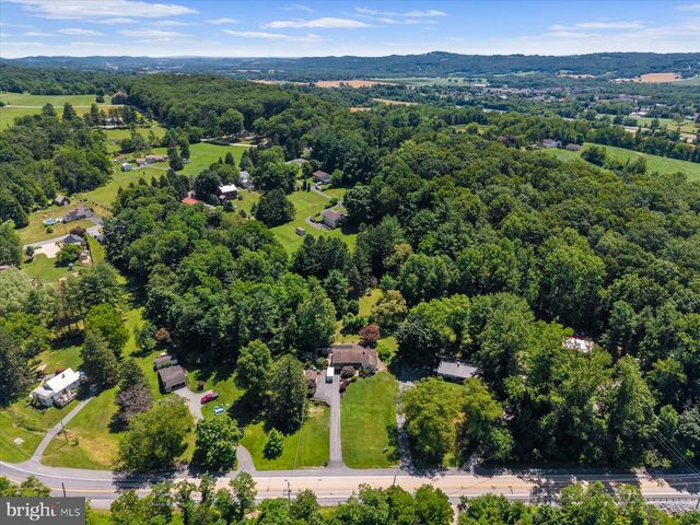 324 KREUTZ CREEK RD, York, PA 17406