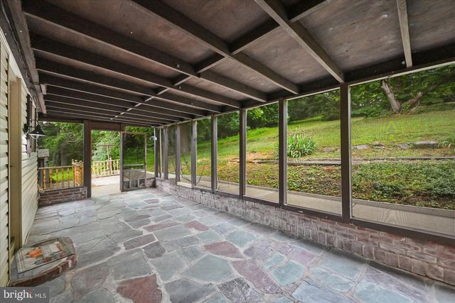 324 KREUTZ CREEK RD, York, PA 17406