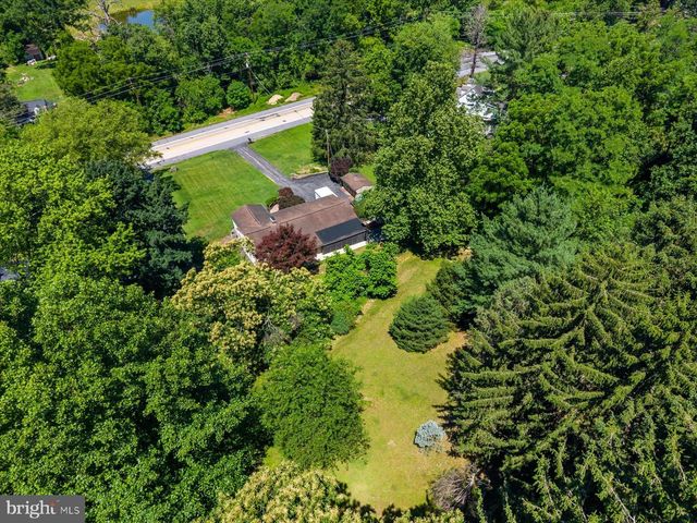 324 KREUTZ CREEK RD, York, PA 17406