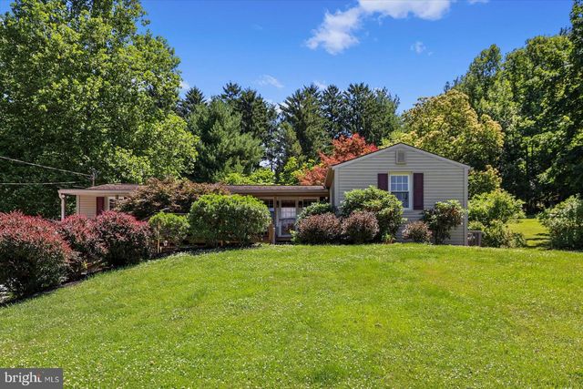 324 KREUTZ CREEK RD, York, PA 17406