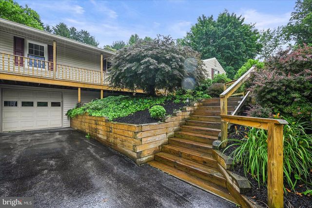 324 KREUTZ CREEK RD, York, PA 17406