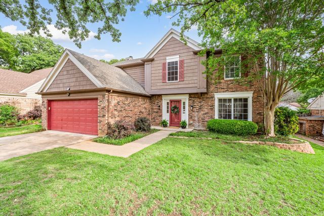 516 Briarcroft Drive, Grapevine, TX 76051