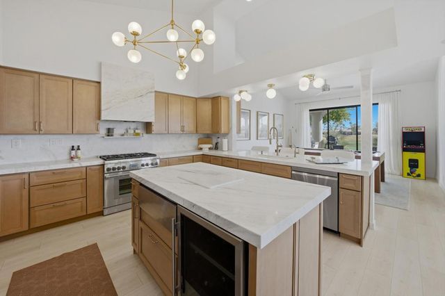 56300 Pebble Beach, La Quinta, CA 92253