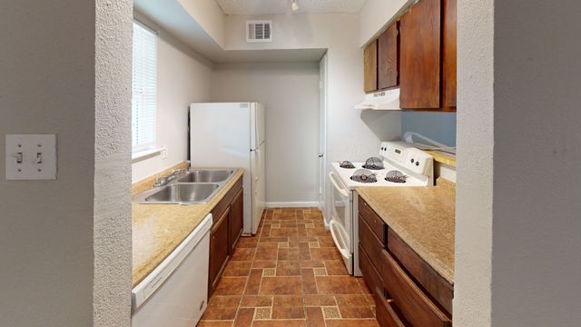 8110 Skillman Street 1016, Dallas, TX 75231