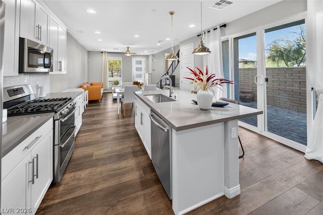 208 Alla Breve Avenue, Henderson, NV 89011