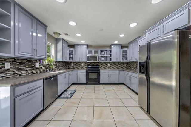 4633 Beau Point Court, Snellville, GA 30039