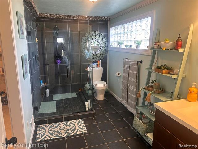 3034 W Oregon Road, Lapeer, MI 48446