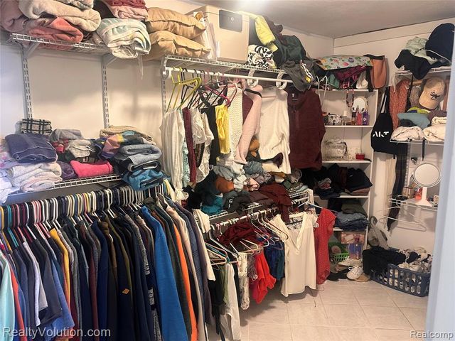 3034 W Oregon Road, Lapeer, MI 48446